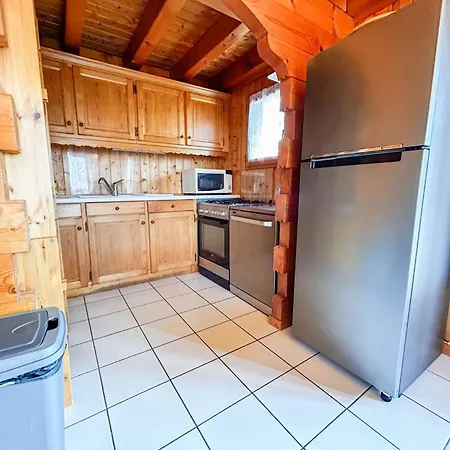 Chalet à Pour 16 Pers, Animaux Admis, Parking - Fr-1-498-39 *