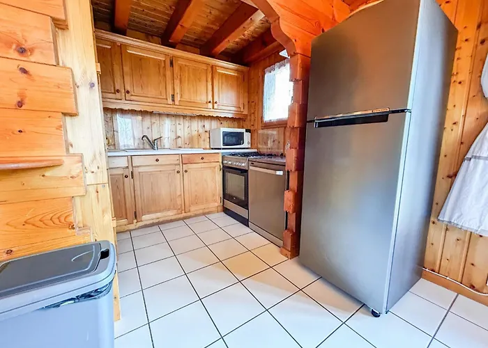 Chalet à Pour 16 Pers, Animaux Admis, Parking - Fr-1-498-39 *