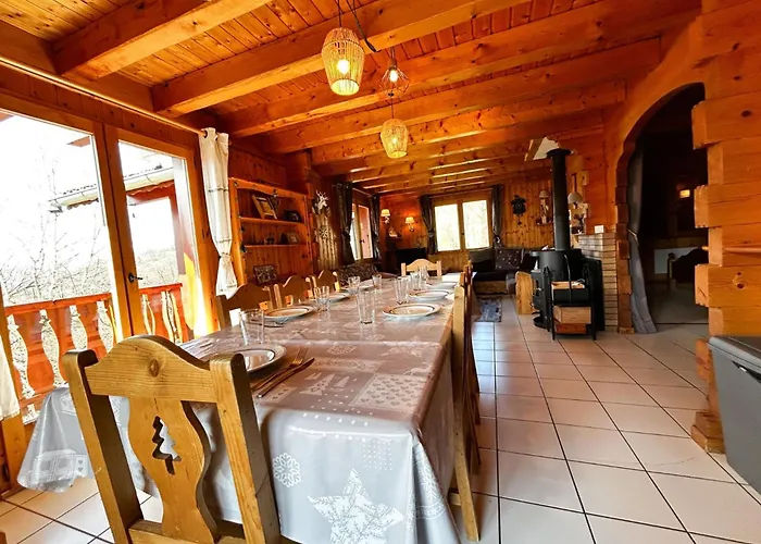 Chalet à Pour 16 Pers, Animaux Admis, Parking - Fr-1-498-39